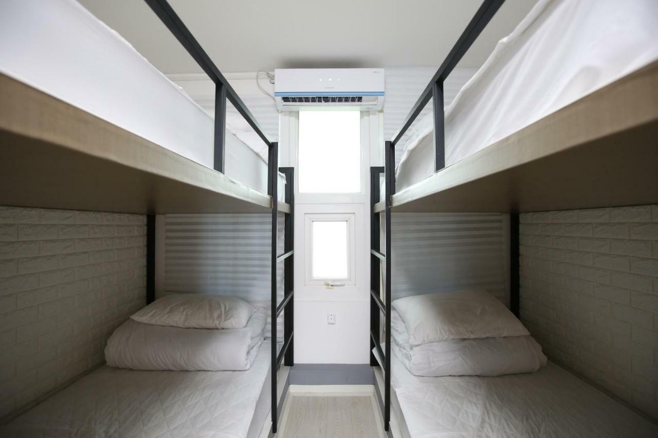 Ian Guesthouse Jeju Extérieur photo